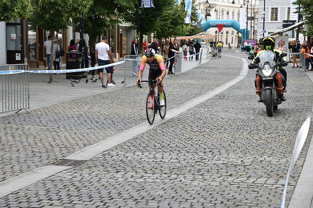 也增强了球 也增强了球